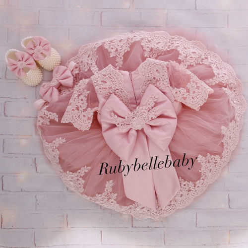 Luxury Pink Lace Baby Girl Dress Set with Matching Headband & Pearl Shoes – Infant Birthday, Christening & Special Occasion Outfit