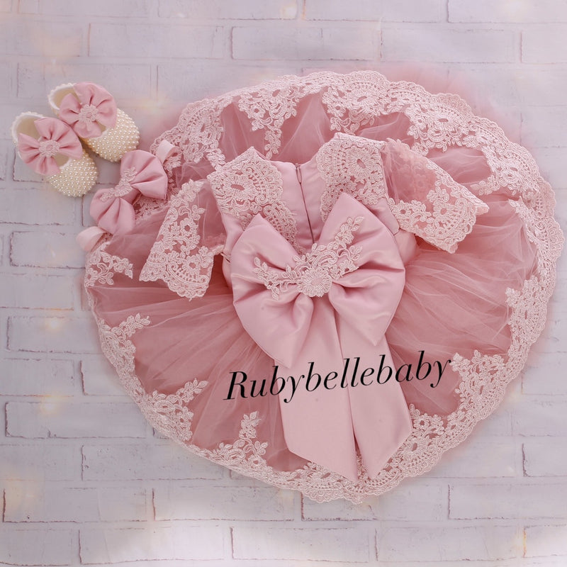 Luxury Pink Lace Baby Girl Dress Set with Matching Headband & Pearl Sh –  RUBYBELLEBABY