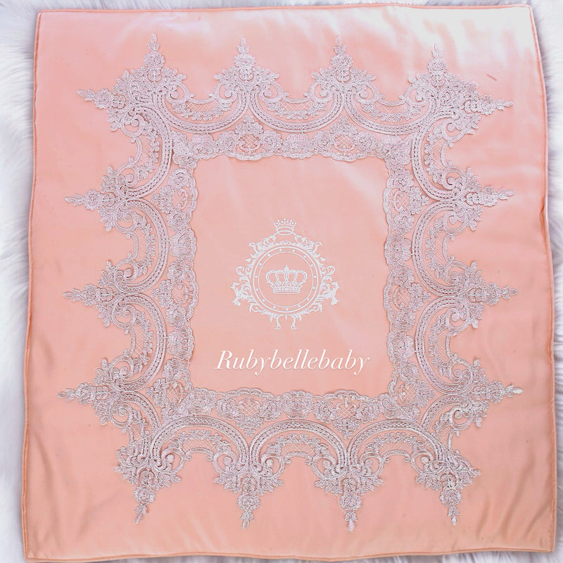 Luxury Soft Plush Embroidery Crown Blanket - Blush Pink