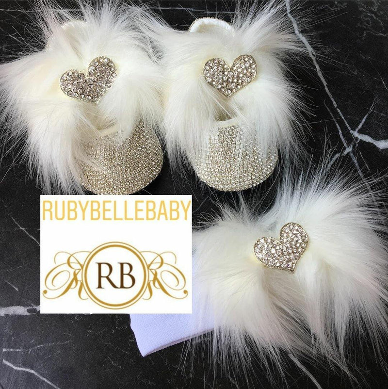 Heart Faux Fur Shoe Set - White - RUBYBELLEBABY