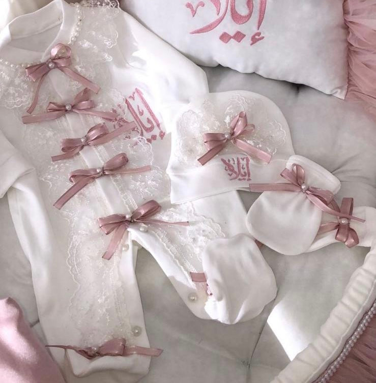 3pcs Newborn Baby Girl Bow and Lace Romper Set -  Blush